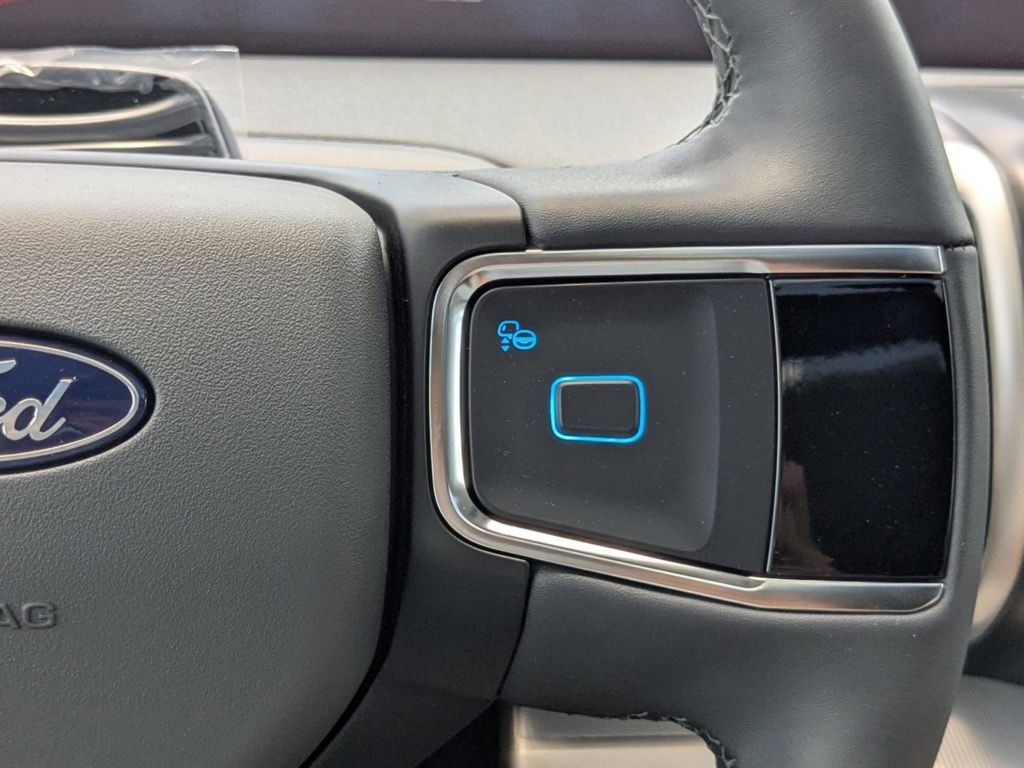 2025 Ford Expedition Active MAX