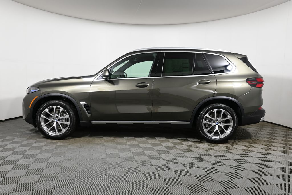 Thumbnail: 2026 BMW X5 - 2