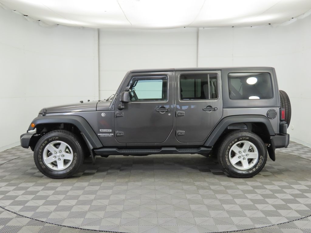 2016 Jeep Wrangler Unlimited Sport 8