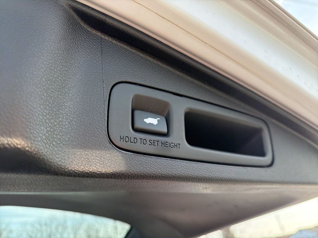 Thumbnail: 2022 Honda CR-V - 23