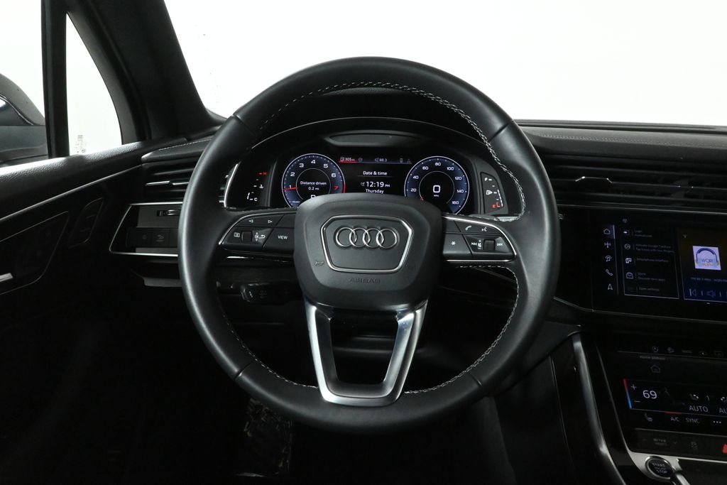 2025 Audi Q7 Premium 19