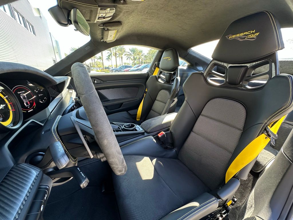 Thumbnail: 2025 Porsche 911 - 5