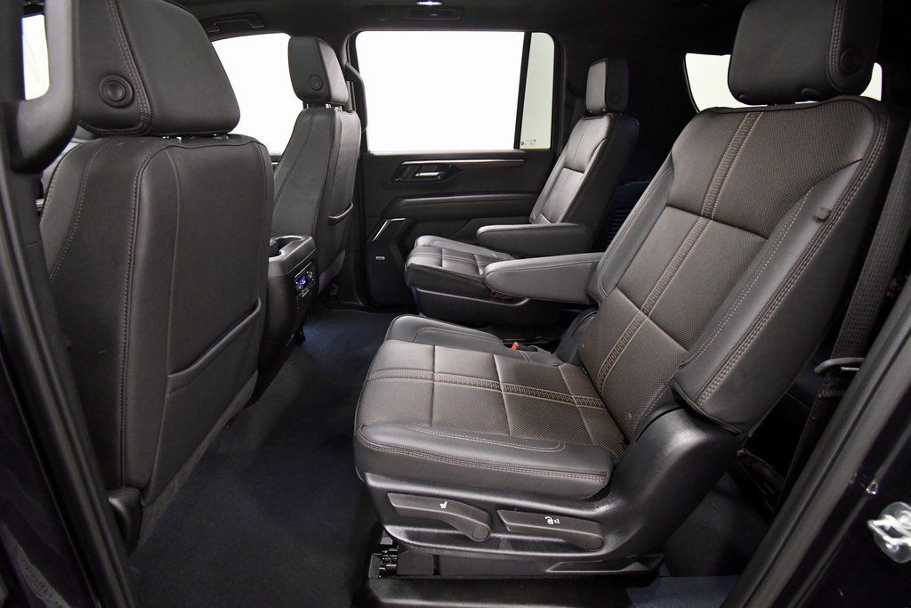 Used 2025 Chevrolet Suburban SUV