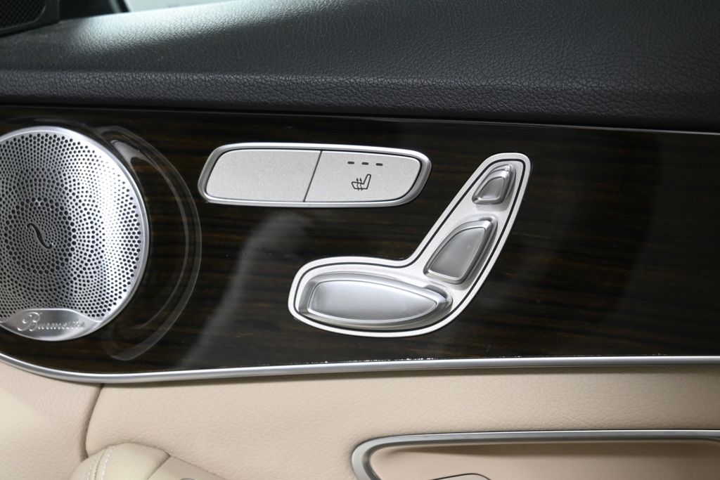 Thumbnail: 2020 Mercedes-Benz C-Class - 28