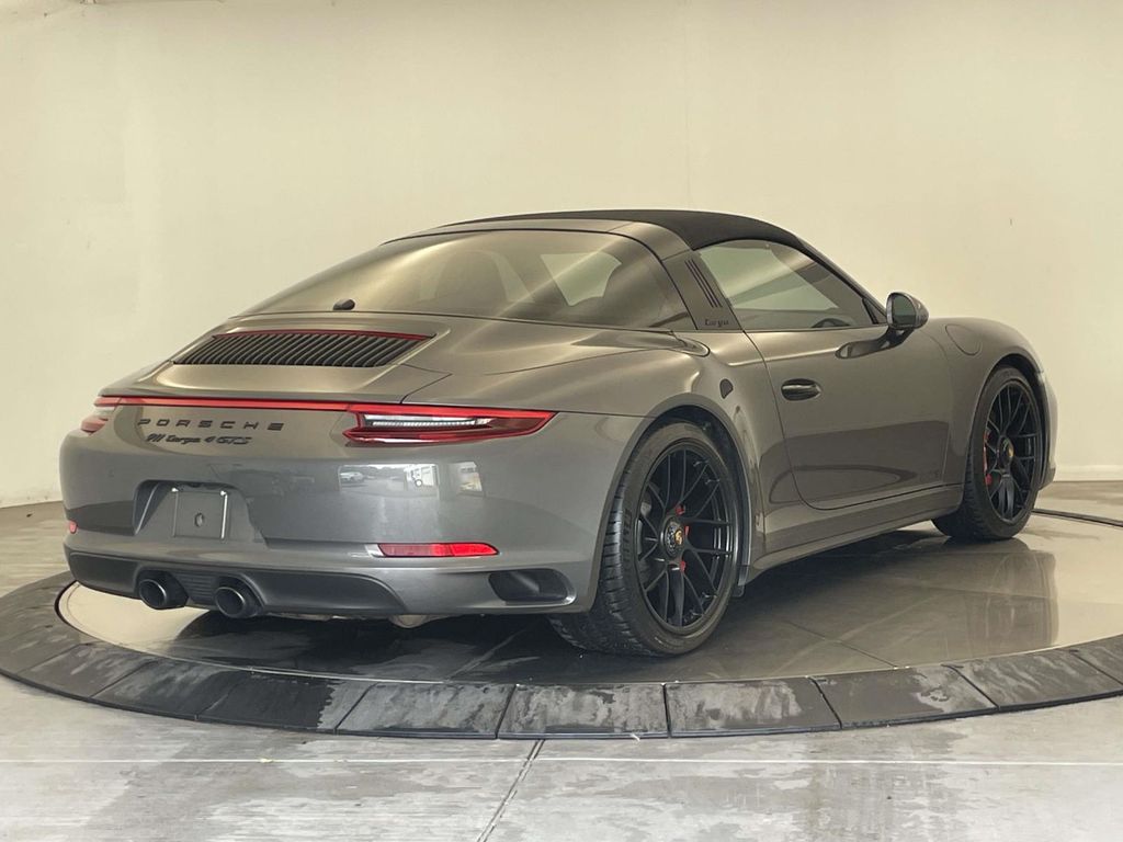 2019 Porsche 911 Targa 4 GTS - 6