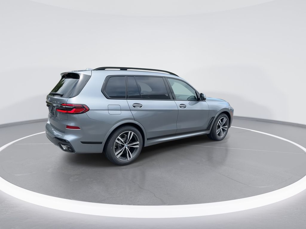Thumbnail: 2026 BMW X7 - 8