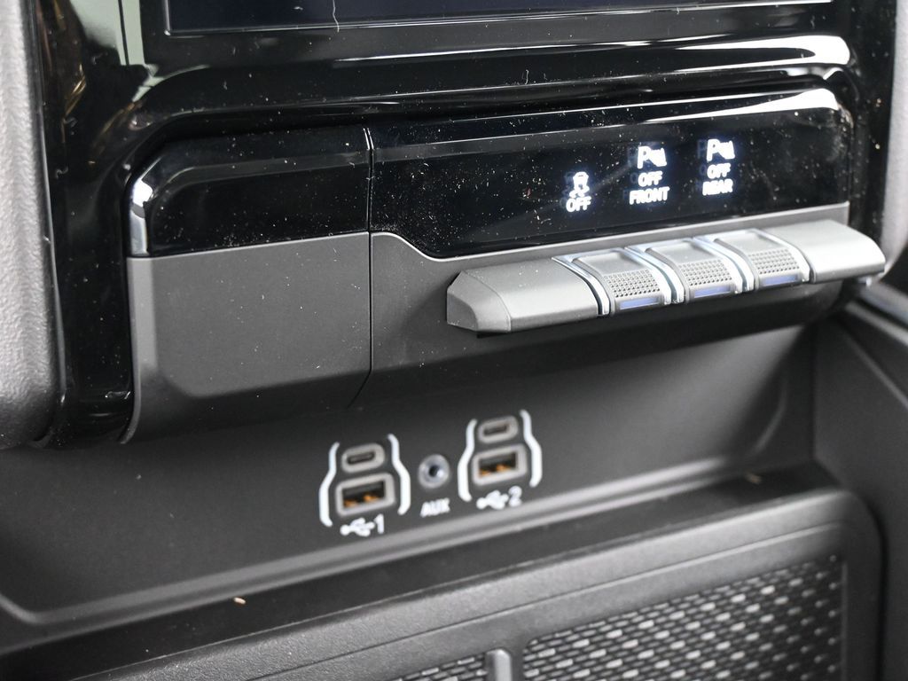 New 2026 Silver Zynith Ram Laramie image 19