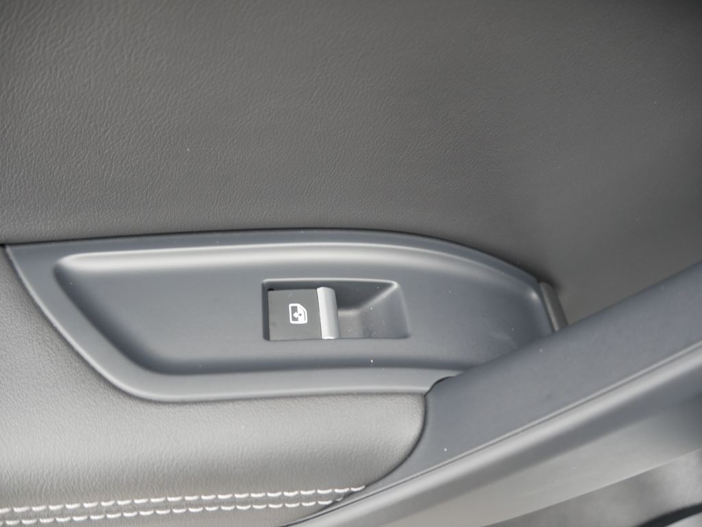 Thumbnail: 2022 Audi Q5 - 24