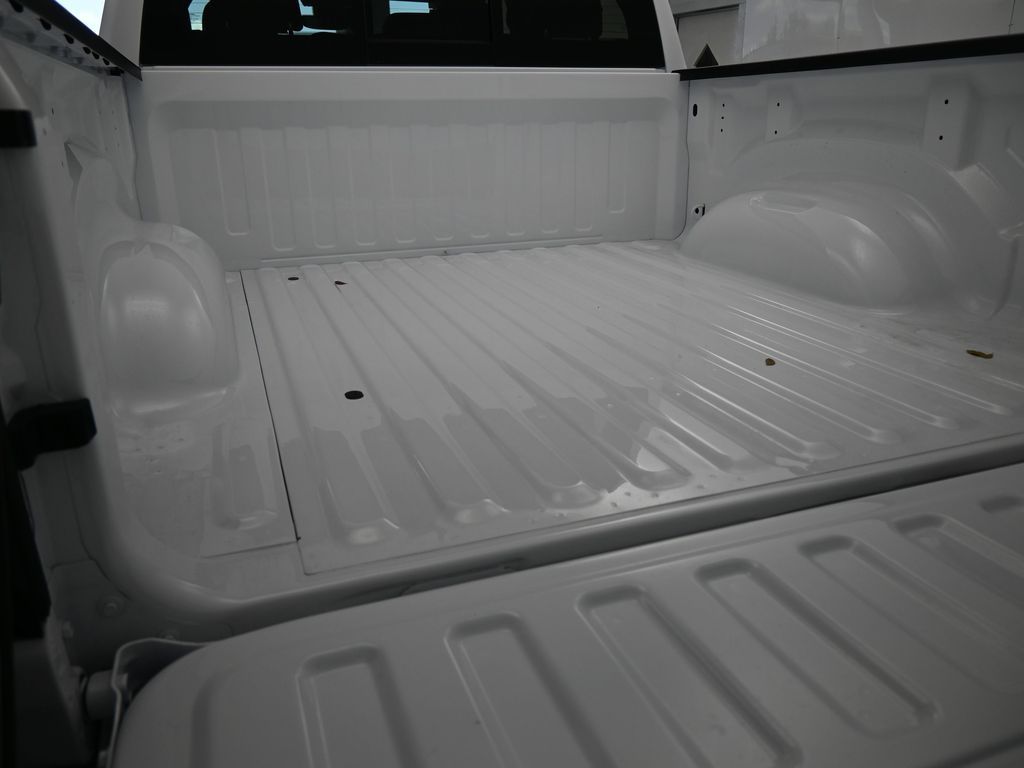 New 2026 Bright White Clearcoat Ram Big Horn/Lone Star image 35