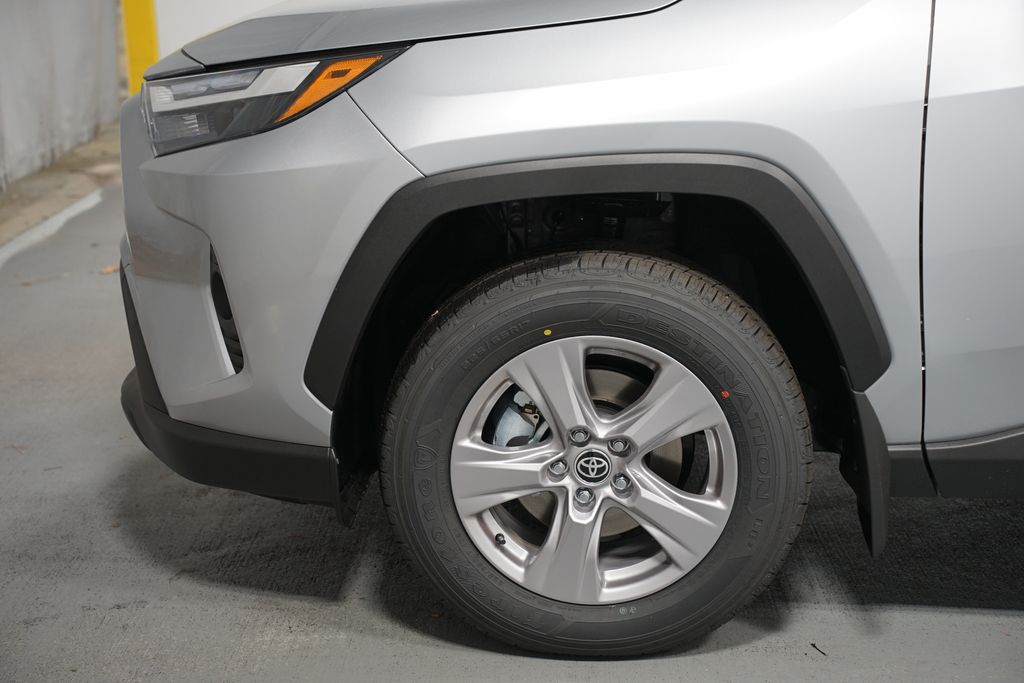 Thumbnail: 2025 Toyota RAV4 - 5