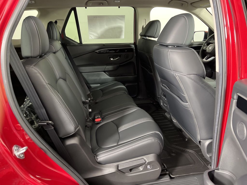 2025 Honda Pilot Touring 13