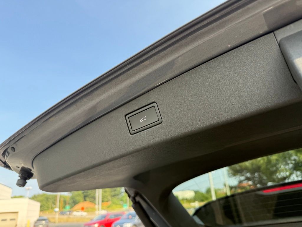 2025 Volkswagen Tiguan 2.0T SE R-Line Black Gray at Sutliff Volkswagen