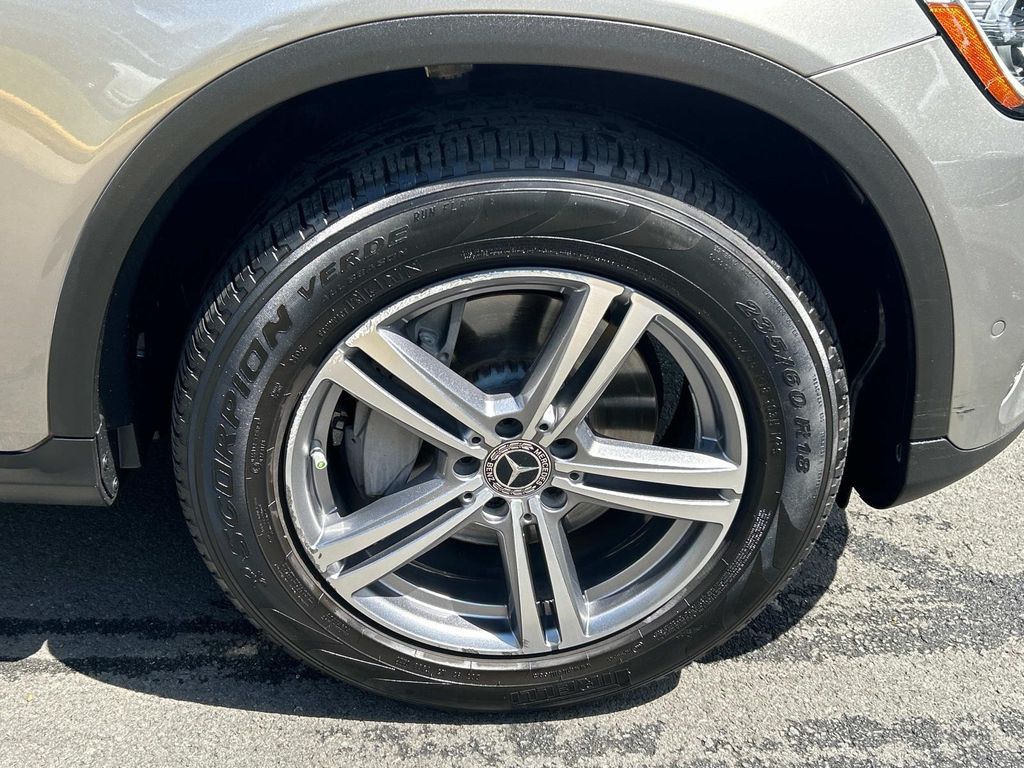 Thumbnail: 2021 Mercedes-Benz GLC - 17