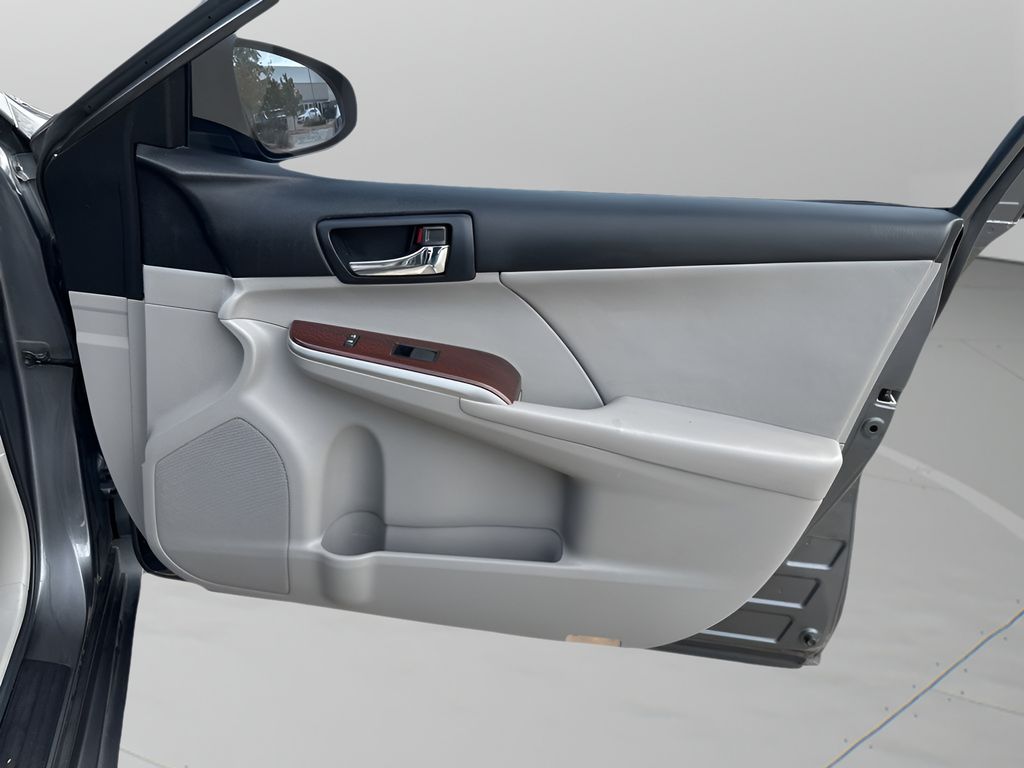 Used Car 2012 Toyota Camry  Xle For Sale Under $12,000 In Austin, Texas