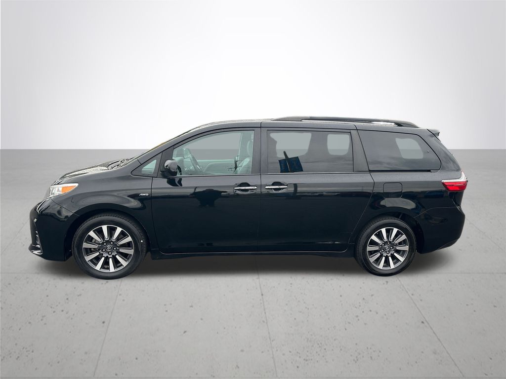 2019 Toyota Sienna XLE Premium