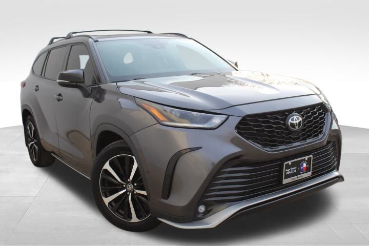 Used Car 2022 Toyota Highlander  Xse For Sale Under $35,000 In Georgetown, Texas