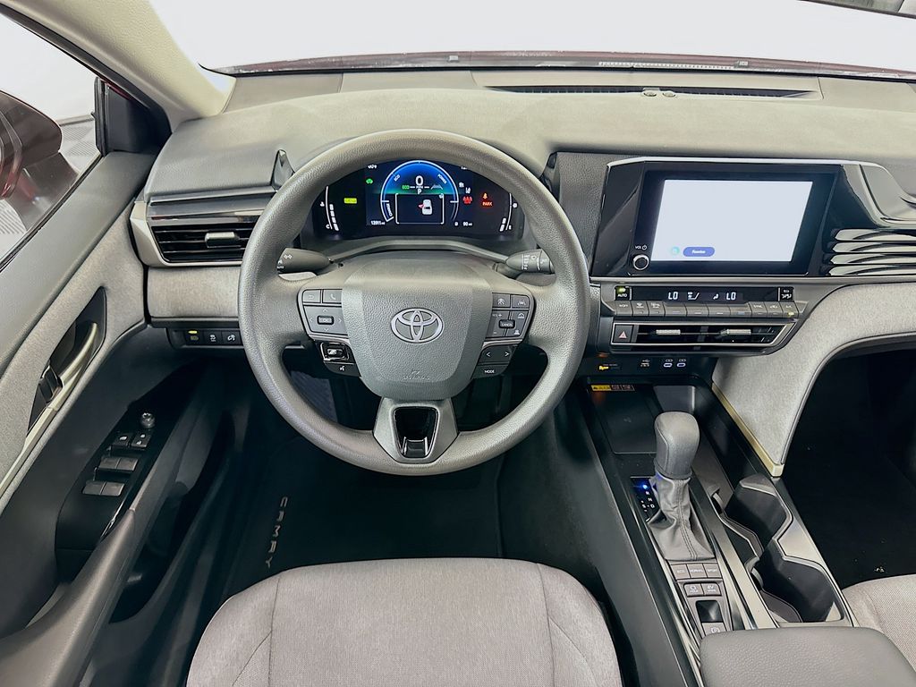 Thumbnail: 2025 Toyota Camry - 21