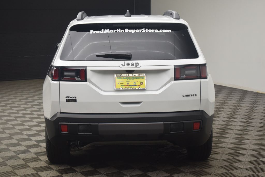 new 2026 Jeep Cherokee car, priced at $38,189
