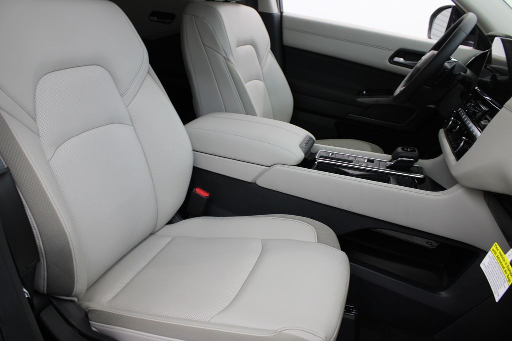 new 2026 Nissan Pathfinder car, priced at $41,610