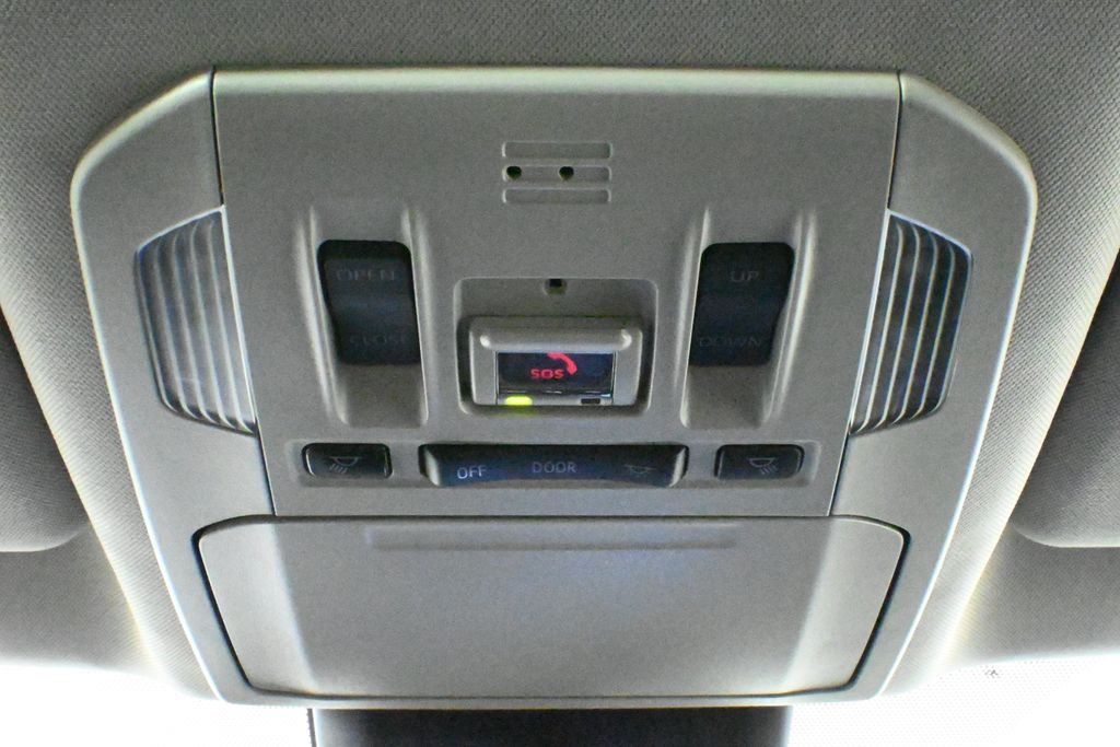2022 Toyota Highlander XLE 23