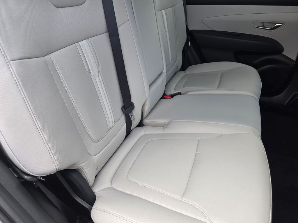 2025 Hyundai Tucson SEL 21