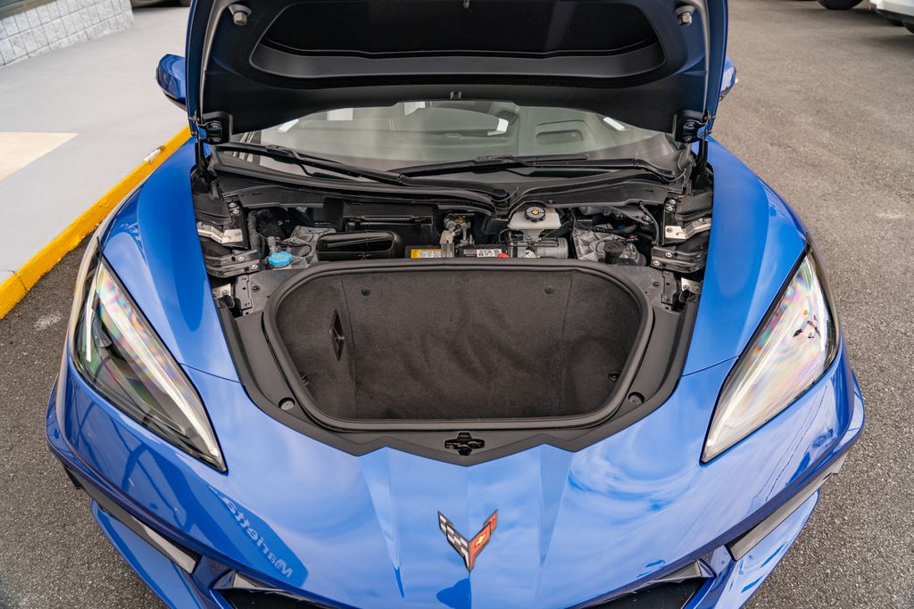2021 Chevrolet Corvette Stingray photo
