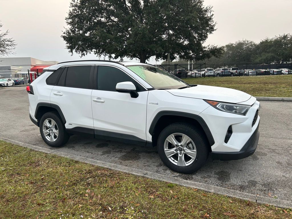 Thumbnail: 2021 Toyota RAV4 - 7