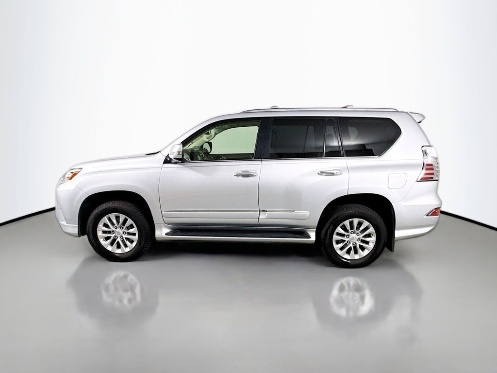 Thumbnail: 2018 Lexus GX - 8