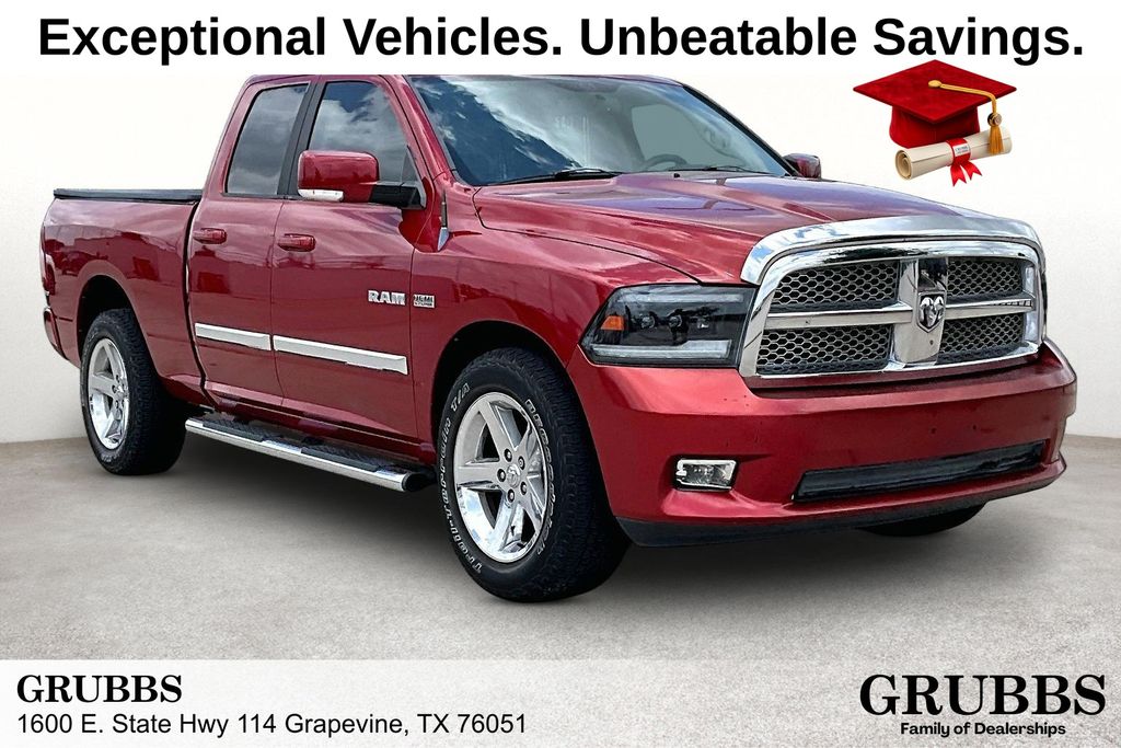Inferno Red Crystal PC/Light Graystone PC 2009 Dodge RAM 1500 Sport Crew Cab RWD Pickup Truck 4X2 5-Speed Automatic