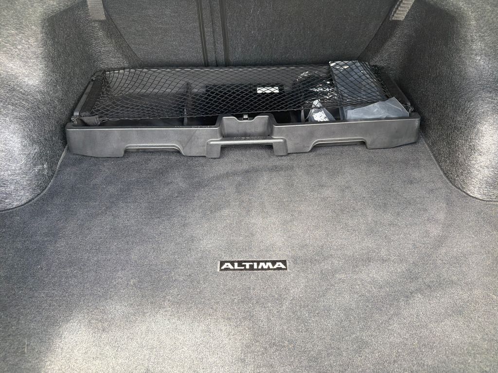 Used 2023 Nissan Altima 2.5 SR 4D Sedan