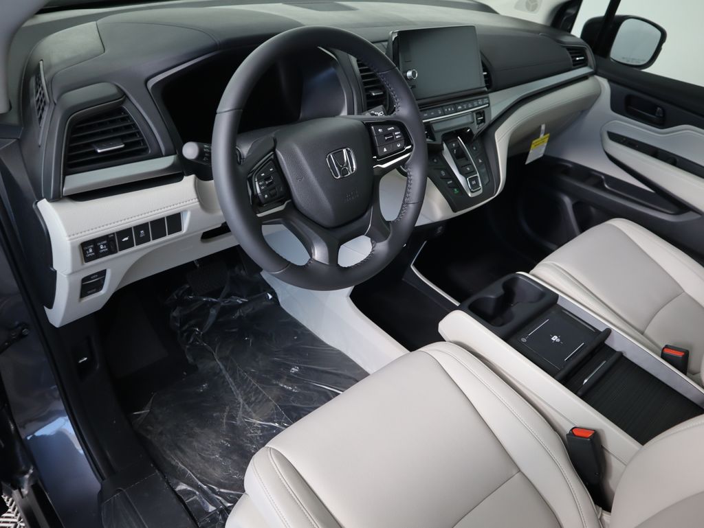 Thumbnail: 2026 Honda Odyssey - 9
