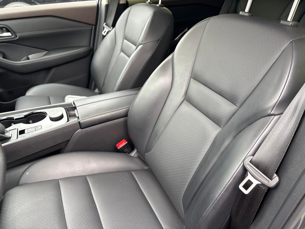 2023 Nissan Rogue — photo 7