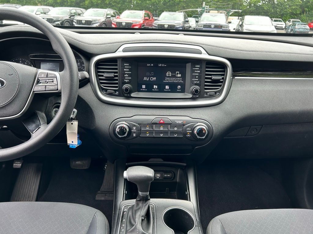 2020 Kia Sorento LX 14