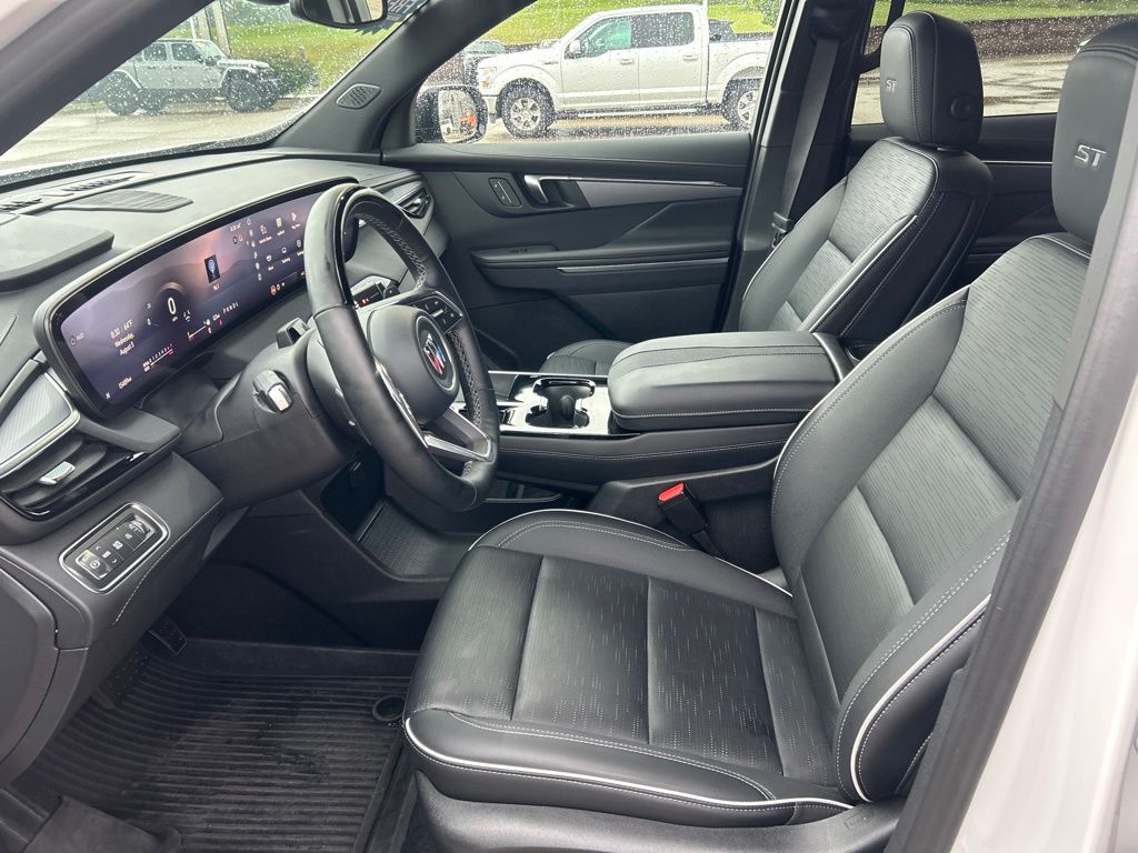 Used 2025 Buick Enclave SUV
