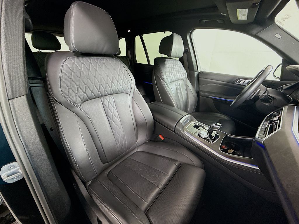 Thumbnail: 2022 BMW X5 - 28