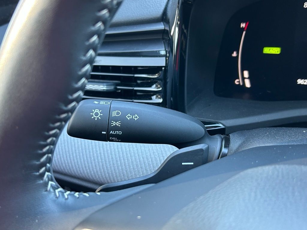 Thumbnail: 2025 Toyota Camry - 22