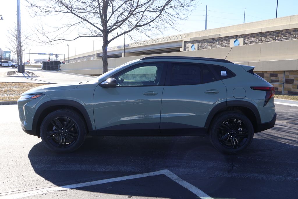 Thumbnail: 2026 Chevrolet Trax - 4