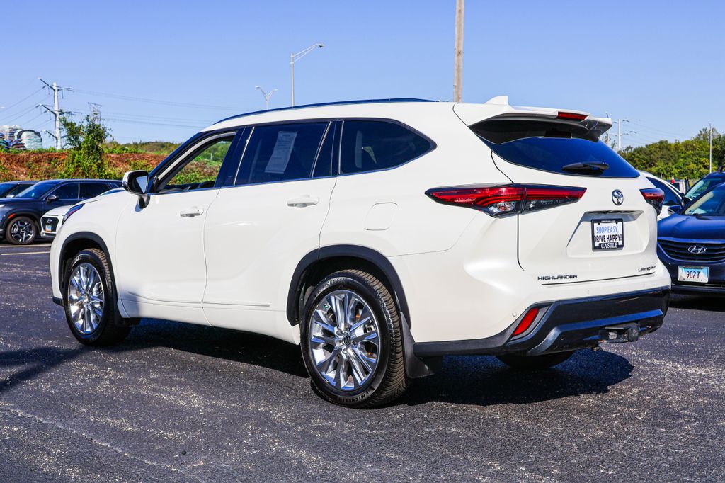 2021 Toyota Highlander Limited 11