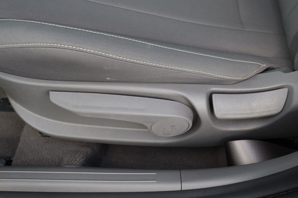 2025 Hyundai Elantra SEL 15