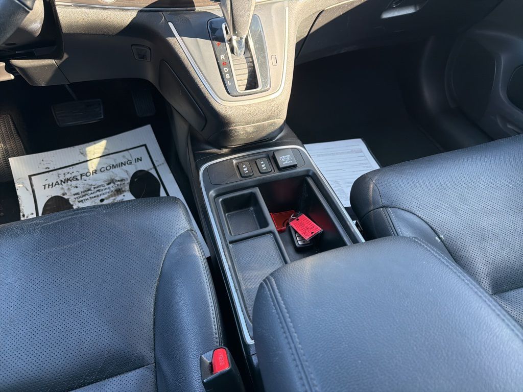 Thumbnail: 2015 Honda CR-V - 17