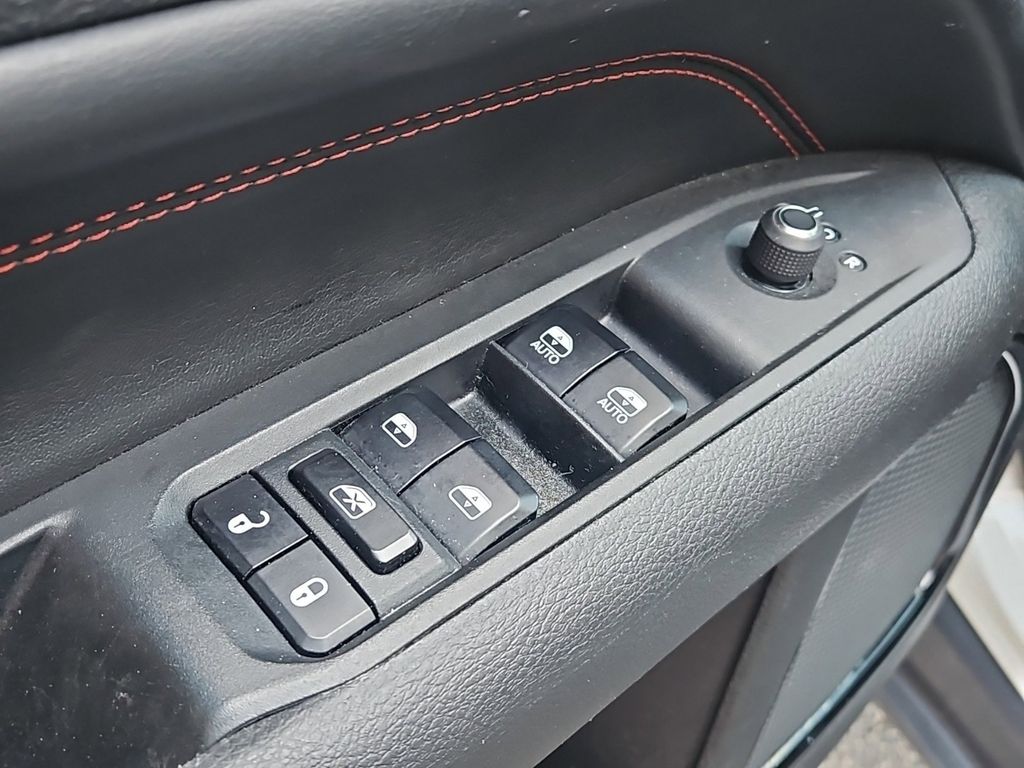 2023 Jeep Compass Trailhawk photo