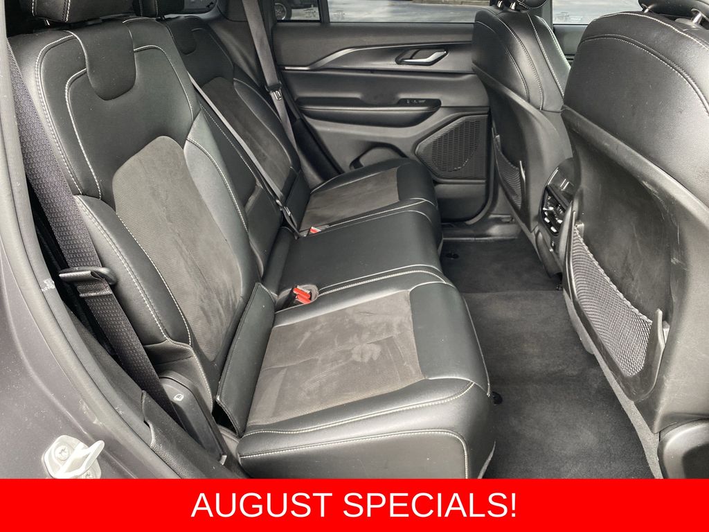 Used 2024 Jeep Grand Cherokee SUV
