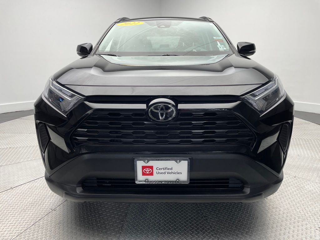 Thumbnail: 2022 Toyota RAV4 - 2