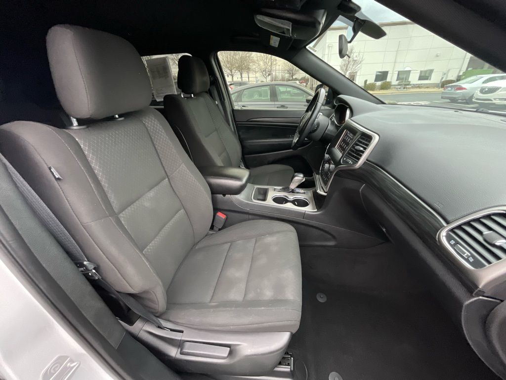 Thumbnail: 2021 Jeep Grand Cherokee - 31