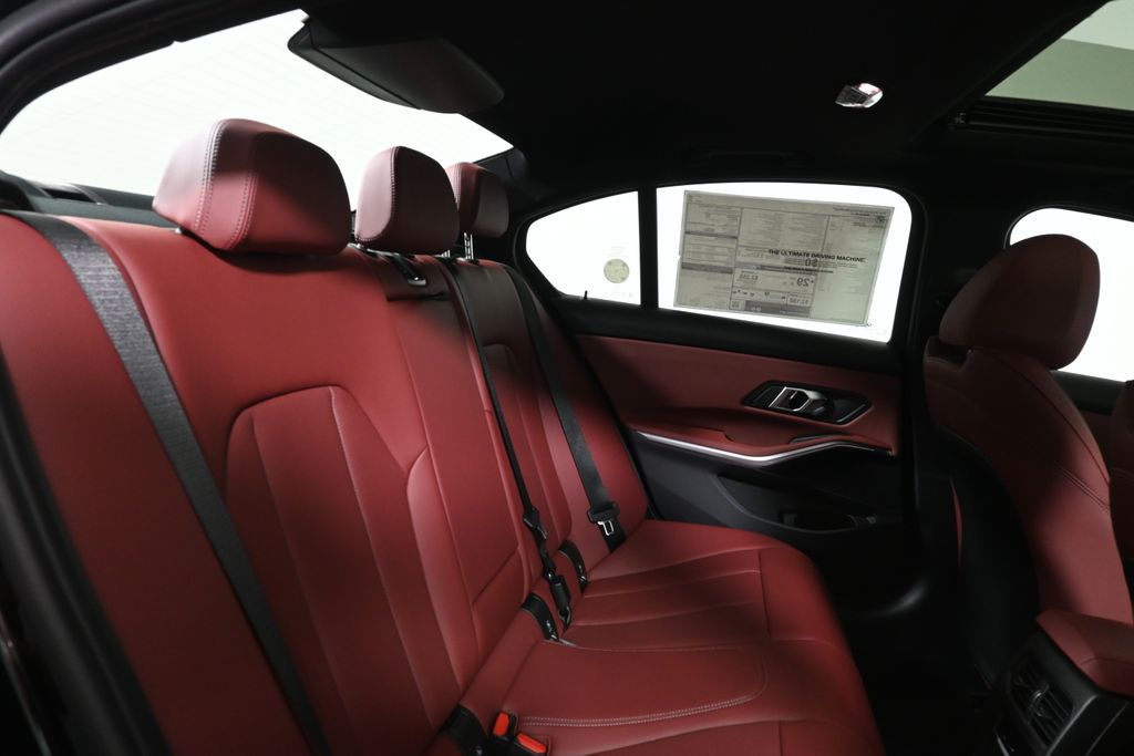 Thumbnail: 2026 BMW 3 Series - 30