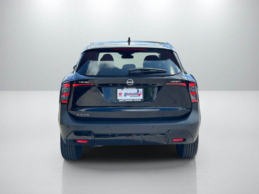 Used 2025 Nissan Kicks SUV