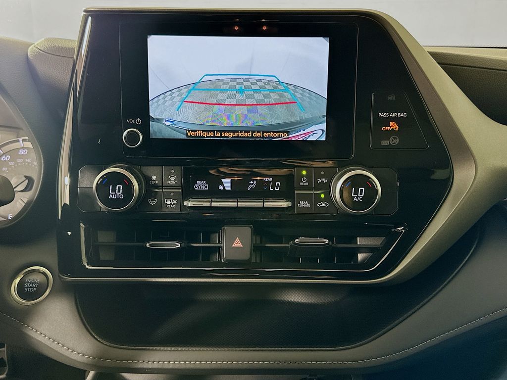 Thumbnail: 2025 Toyota Highlander - 13