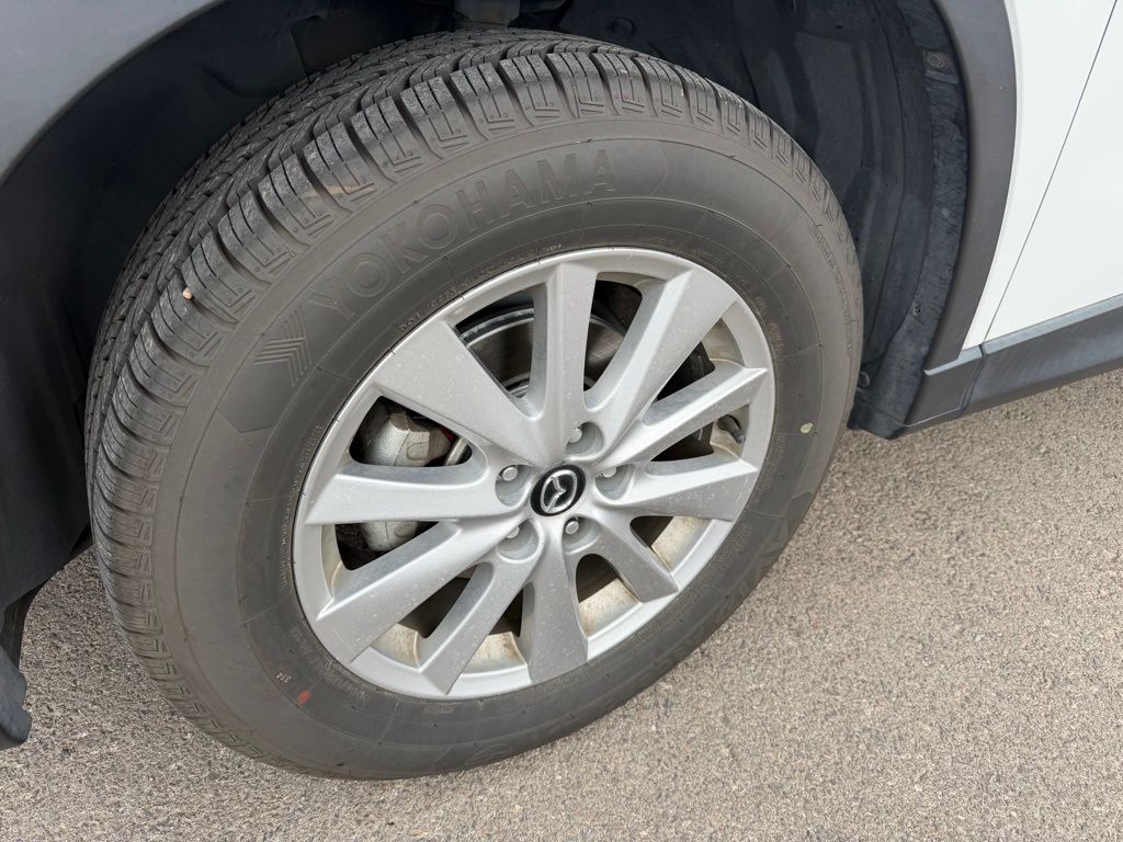 2016 Mazda CX-5 Touring photo 2