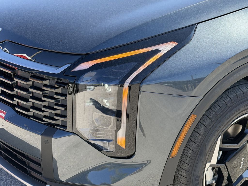 new 2026 Kia Sportage car, priced at $28,341