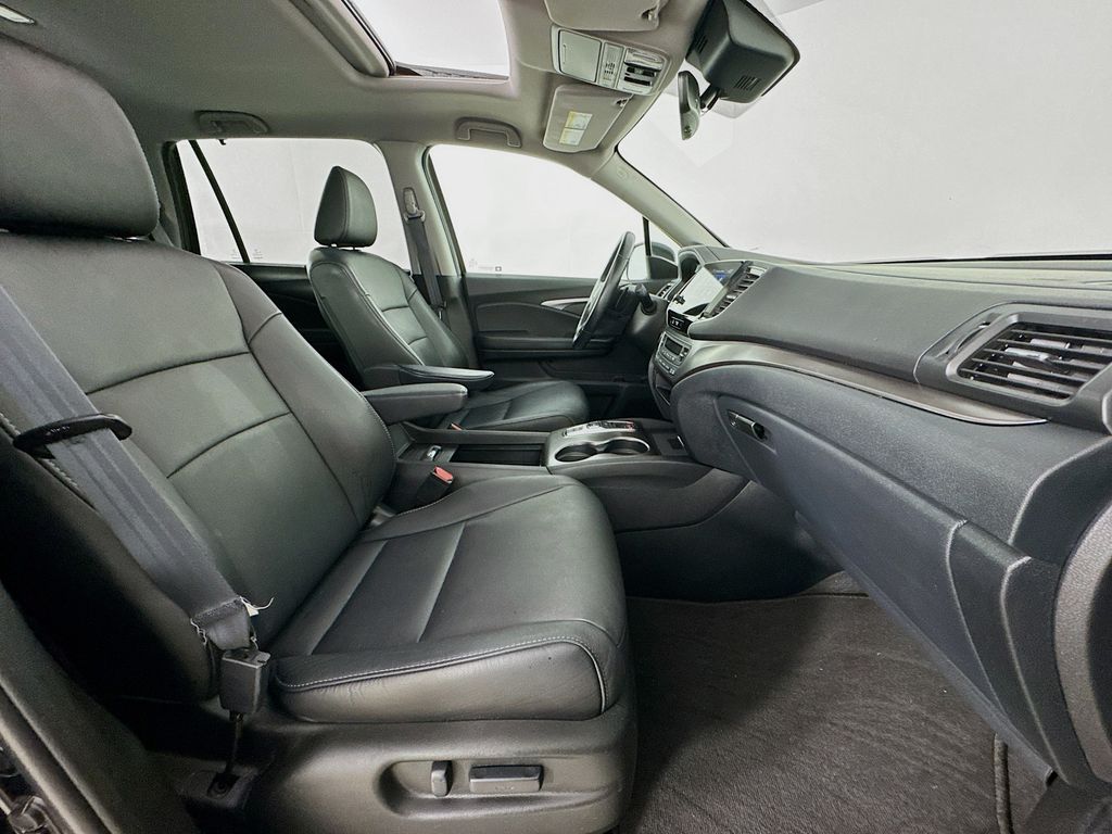 Used Car 2021 Honda Pilot  Special Edition For Sale Under $30,000 In Austin, Texas